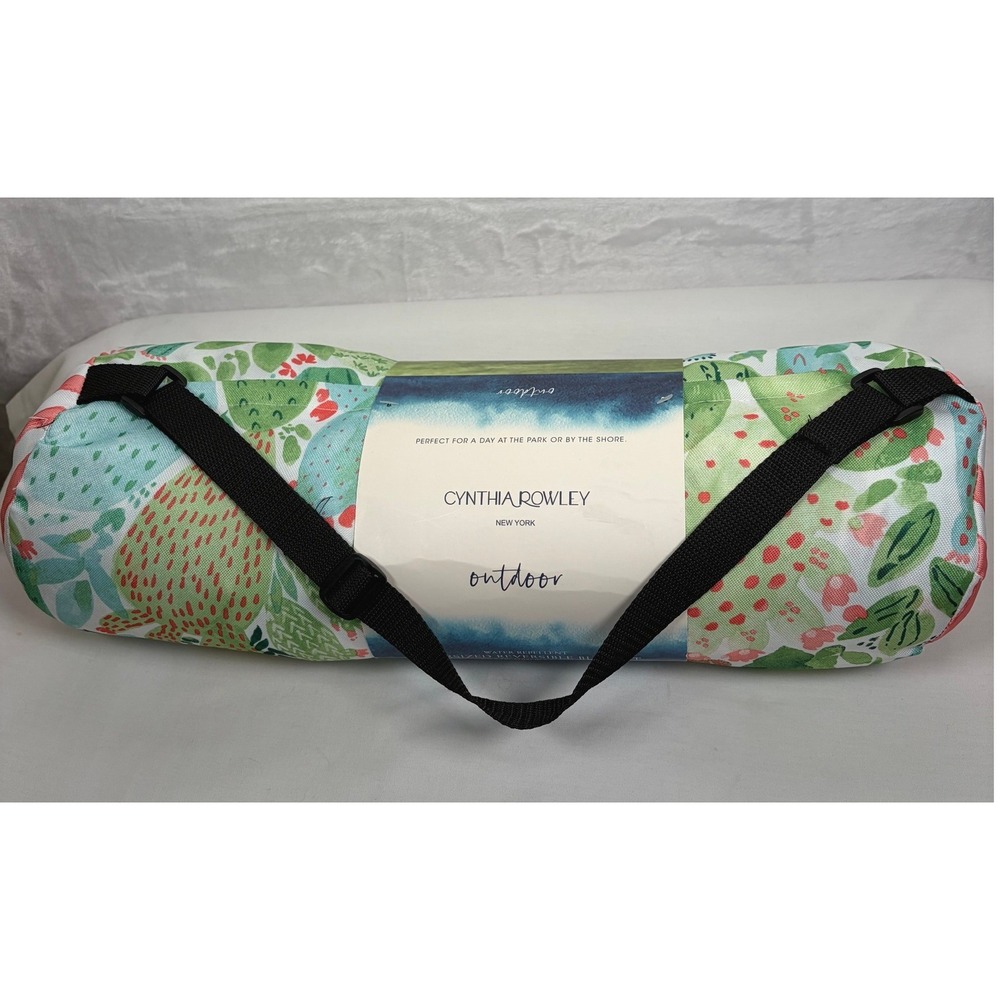 Cynthia Rowley Outdoor Oversized Reversible Picnic Blanket Cactus 60x70 NEW